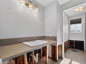 11633 Balboa, Granada Hills (los Angeles) CA 91344