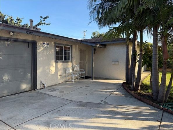 1209 S Townsend, Santa Ana CA 92704