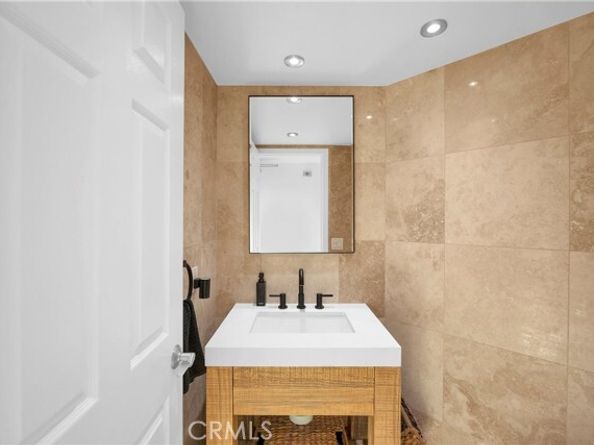 7701 E Misty Glen Court, Anaheim CA 92808