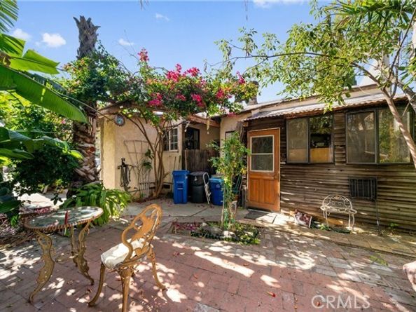 11170 Burbank Boulevard, North Hollywood (los Angeles) CA 91601