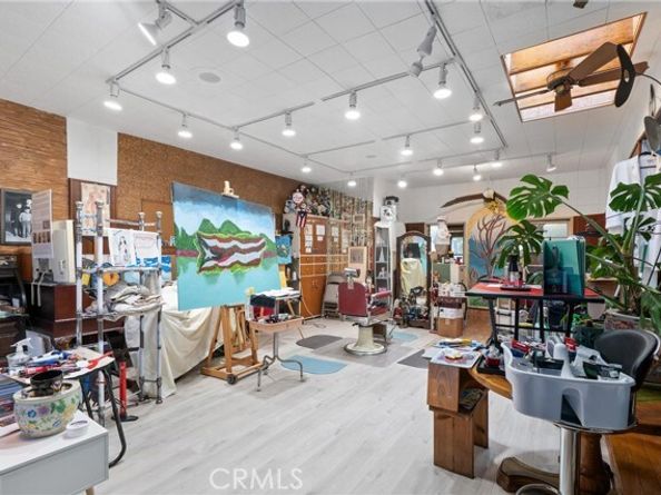 11170 Burbank Boulevard, North Hollywood (los Angeles) CA 91601