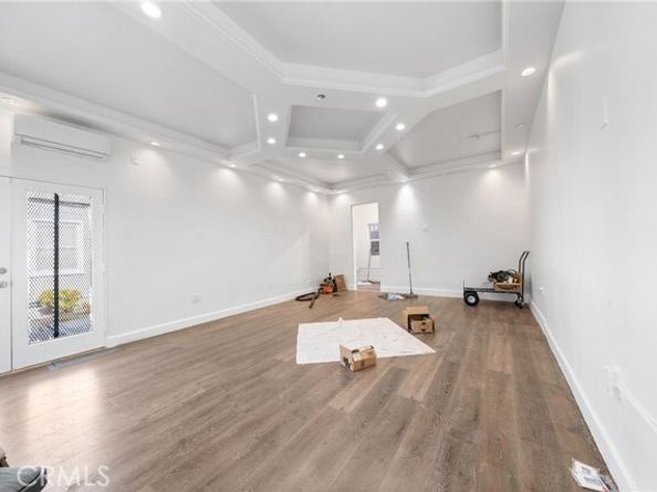 11170 Burbank Boulevard, North Hollywood (los Angeles) CA 91601