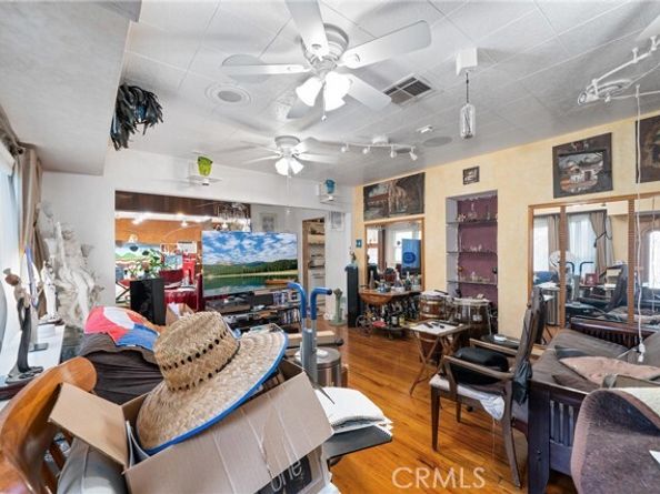 11170 Burbank Boulevard, North Hollywood (los Angeles) CA 91601