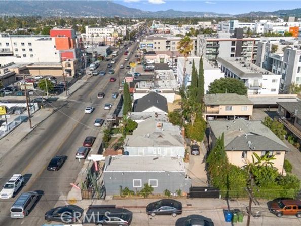 11170 Burbank Boulevard, North Hollywood (los Angeles) CA 91601