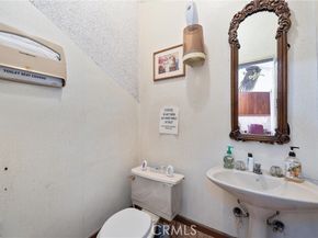 11170 Burbank Boulevard, North Hollywood (los Angeles) CA 91601