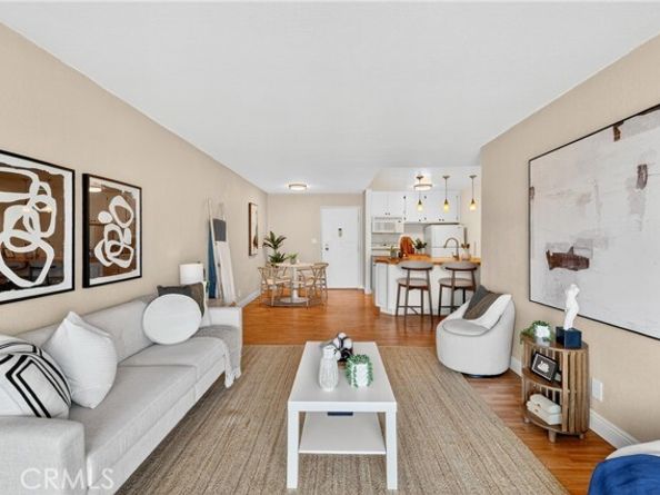 5585 N Pacific Coast Highway, Long Beach CA 90804