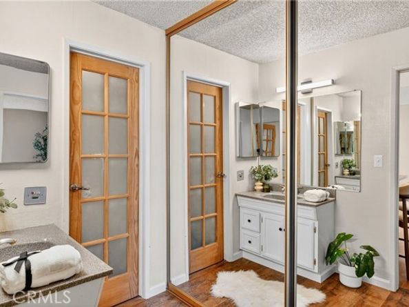 5585 N Pacific Coast Highway, Long Beach CA 90804