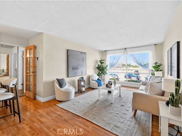 5585 N Pacific Coast Highway, Long Beach CA 90804