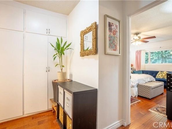 446 S St Andrews Place 2, Los Angeles CA 90020