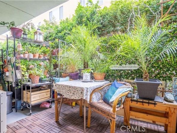 446 S St Andrews Place 2, Los Angeles CA 90020