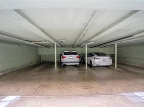 446 S St Andrews Place 2, Los Angeles CA 90020