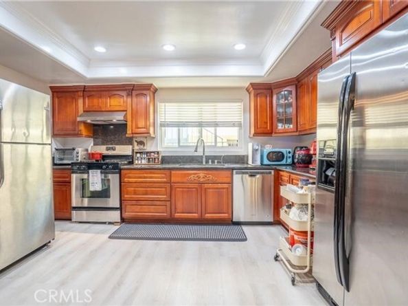 446 S St Andrews Place 2, Los Angeles CA 90020