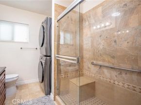 446 S St Andrews Place 2, Los Angeles CA 90020