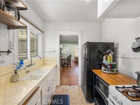218 W 9th Street, Long Beach CA 90813