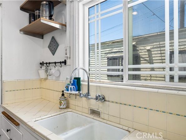 218 W 9th Street, Long Beach CA 90813