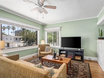 218 W 9th Street