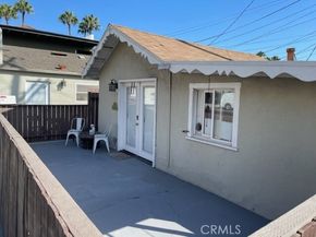 216 Walnut Avenue, Huntington Beach CA 92648