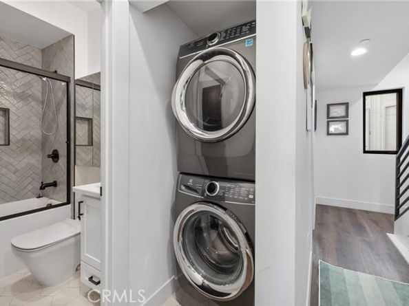 11324 W Raitt Lane, North Hollywood (los Angeles) CA 91606