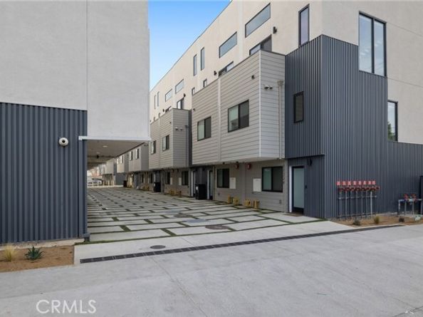 11324 W Raitt Lane, North Hollywood (los Angeles) CA 91606