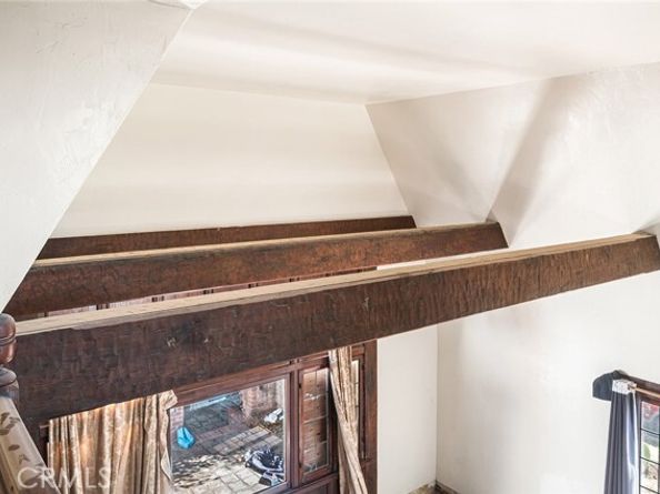 2000 N New Hampshire, Los Angeles CA 90027