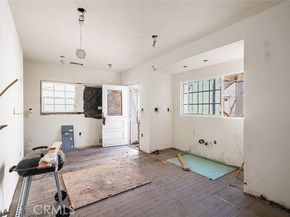 2000 N New Hampshire, Los Angeles CA 90027