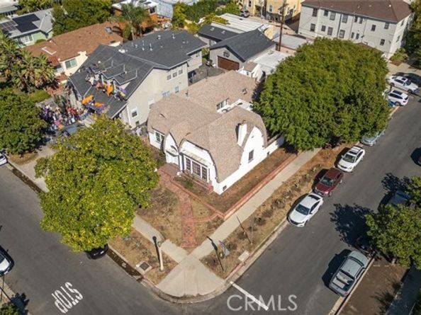 2000 N New Hampshire, Los Angeles CA 90027