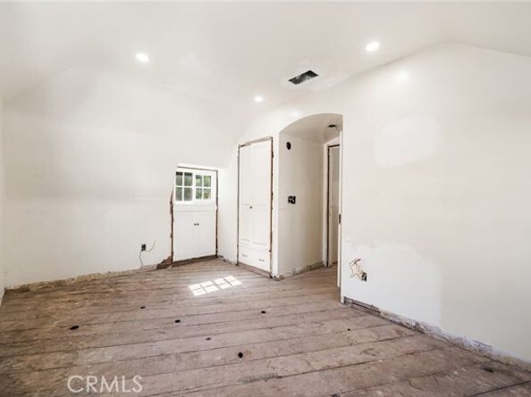 2000 N New Hampshire, Los Angeles CA 90027