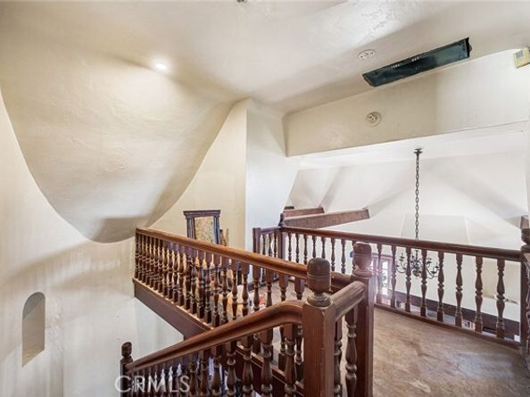 2000 N New Hampshire, Los Angeles CA 90027