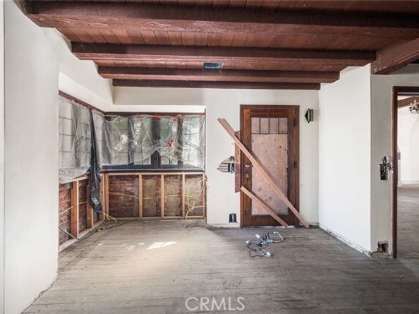 2000 N New Hampshire, Los Angeles CA 90027