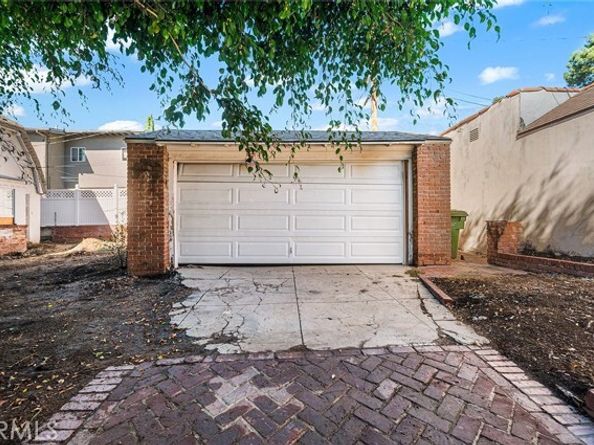 2000 N New Hampshire, Los Angeles CA 90027