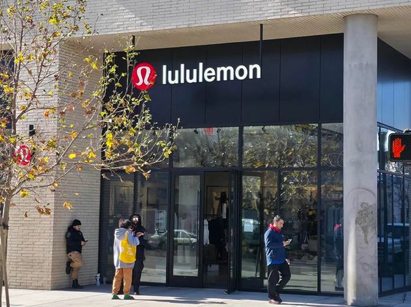 1 Lakeside Dr 1006, Oakland CA 94612