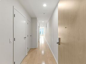 1 Lakeside Dr 1006, Oakland CA 94612