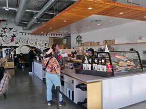 1 Lakeside Dr 1006, Oakland CA 94612