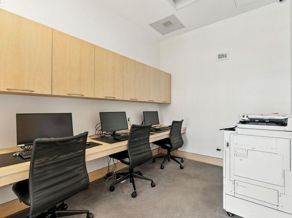1 Lakeside Dr 1006, Oakland CA 94612
