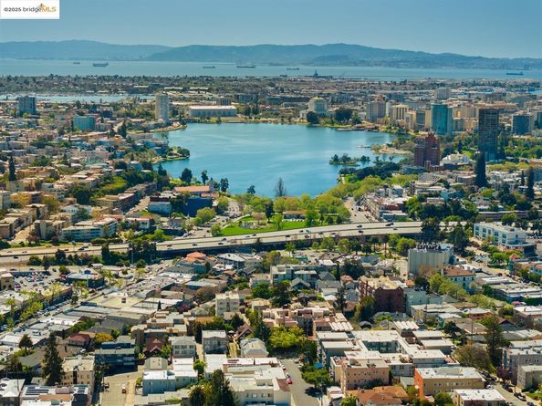 466 Crescent St 114, Oakland CA 94610