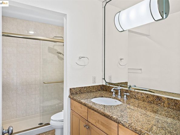 466 Crescent St 114, Oakland CA 94610