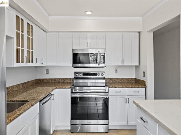 466 Crescent St 114, Oakland CA 94610
