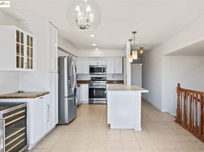 466 Crescent St 114, Oakland CA 94610