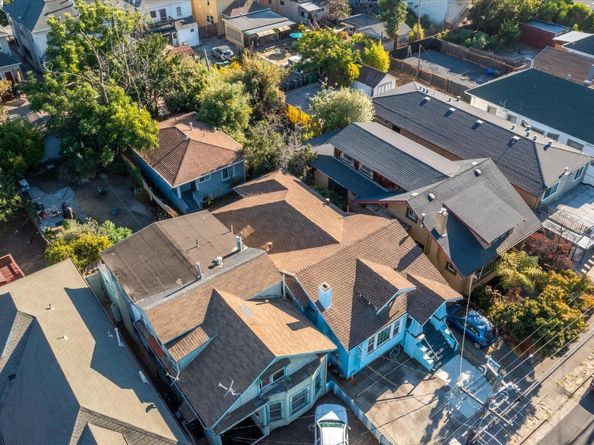835 Apgar St, Oakland CA 94608