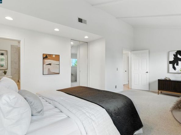 208 Siskiyou Ct., Walnut Creek CA 94598