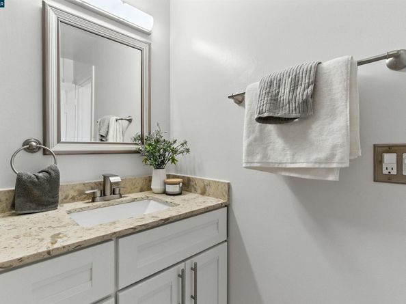 208 Siskiyou Ct., Walnut Creek CA 94598