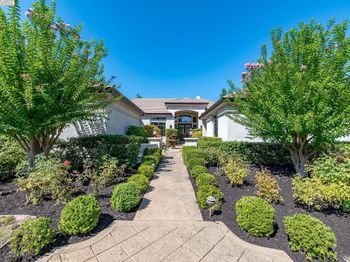 641 Varese Ct