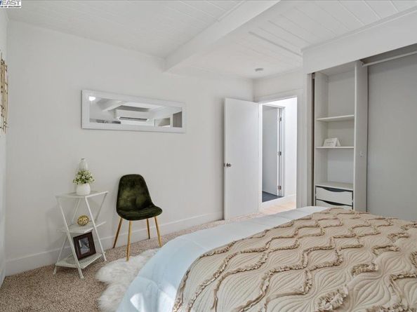 2082 Overhill Rd, Concord CA 94520