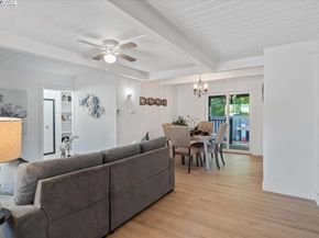 2082 Overhill Rd, Concord CA 94520