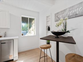 2082 Overhill Rd, Concord CA 94520