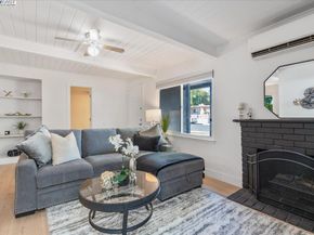 2082 Overhill Rd, Concord CA 94520