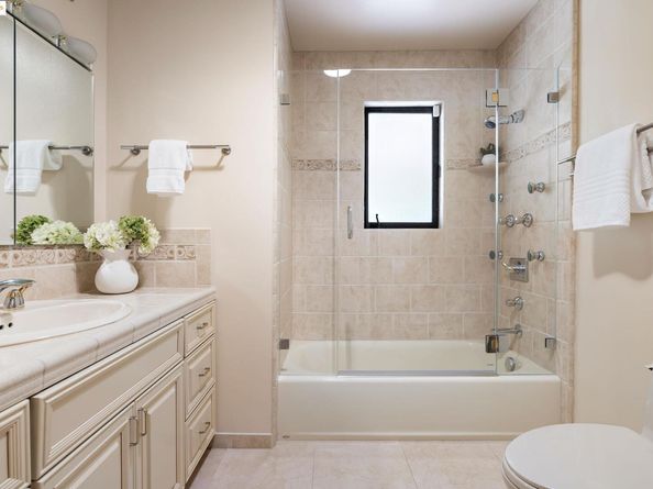 3084 Walnut Blvd, Walnut Creek CA 94596