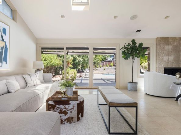 3084 Walnut Blvd, Walnut Creek CA 94596
