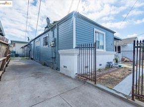 8806 Dowling St, Oakland CA 94605