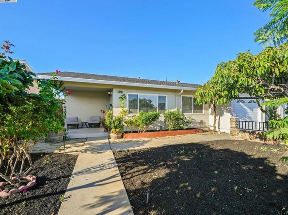 36706 Hafner St, Newark CA 94560